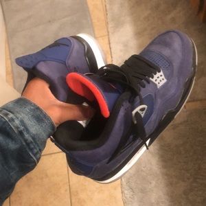 Jordan 4s